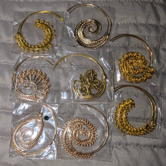 $3 with Bundle ~ Resale Lot of 8 Boho Spiral Hoop Earrings 4515 - Picture 1 of 5